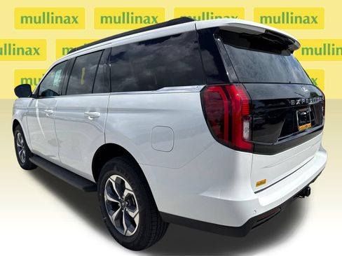 New 2027 Ford Expedition Active RWD image 4