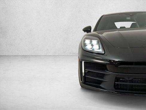 New 2026 Porsche Panamera image 12