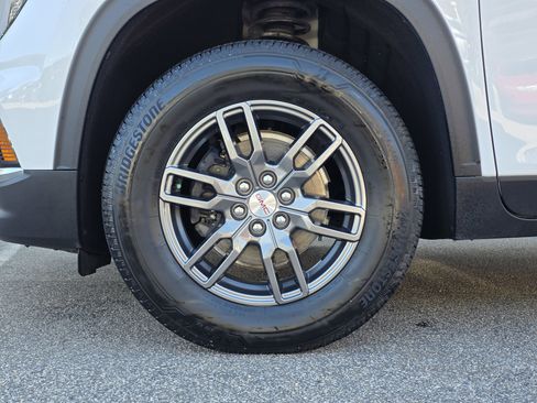 Used 2025 GMC Acadia Elevation image 49