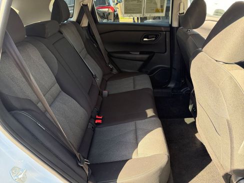 Used 2025 Nissan Rogue SV image 40