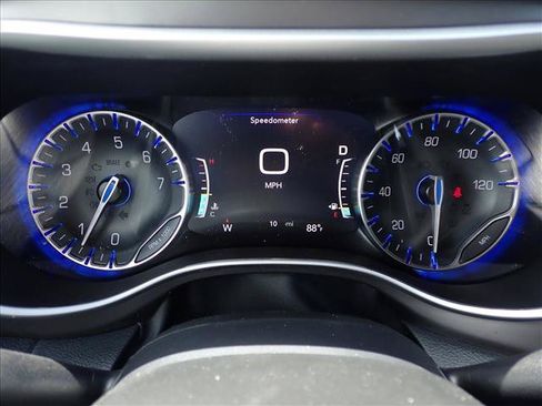 New 2027 Chrysler Pacifica Select AWD/4WD image 27