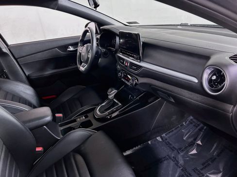 Used 2023 Kia Forte GT-Line w/ GT-Line Premium Package FWD image 30