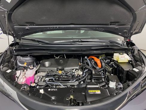 Used 2025 Toyota Sienna XLE w/ XLE Plus Package image 25