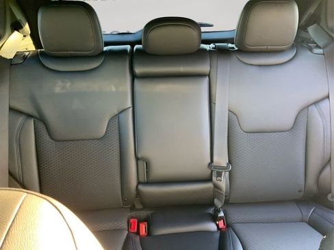 New 2026 Jeep Compass Latitude image 13