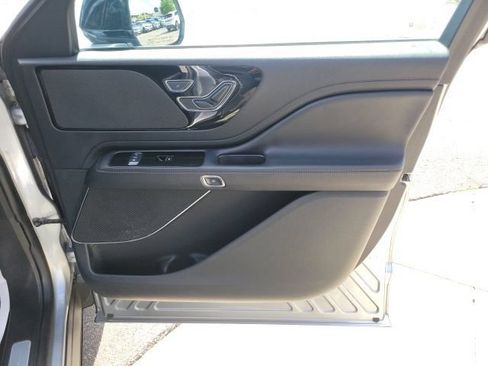 Certified 2023 Lincoln Aviator AWD w/ Premium Package image 25