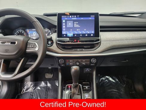 Certified 2024 Jeep Compass Latitude image 16