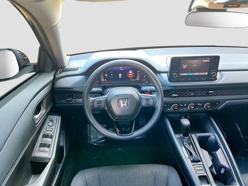 Used 2025 Honda Accord SE image 21
