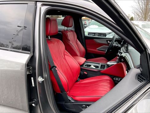 Used 2025 Acura MDX A-Spec image 11