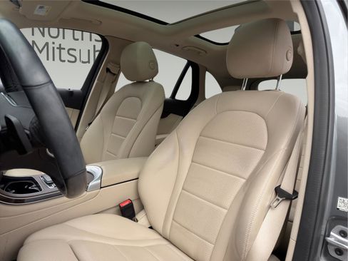 Used 2022 Mercedes-Benz GLC 300 4MATIC image 12