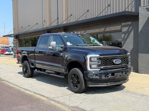 Used 2025 Ford F250 XL w/ STX Appearance Package AWD/4WD image 3