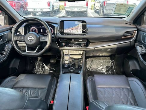 Used 2022 Nissan Rogue Platinum AWD/4WD image 10