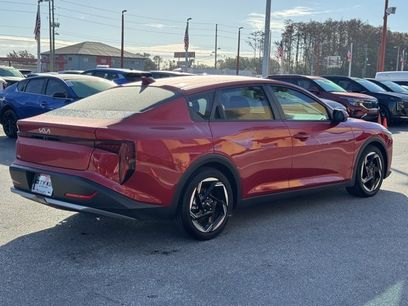Certified 2025 Kia K4 EX