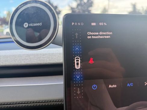 Used 2026 Tesla Model Y AWD image 18
