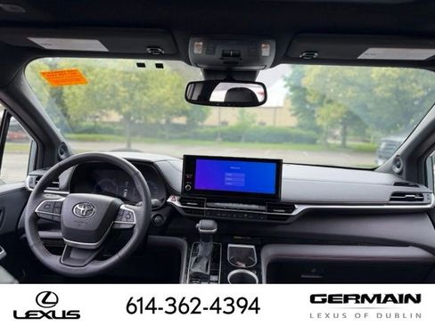 Used 2025 Toyota Sienna XSE w/ XSE Plus Package AWD/4WD image 16