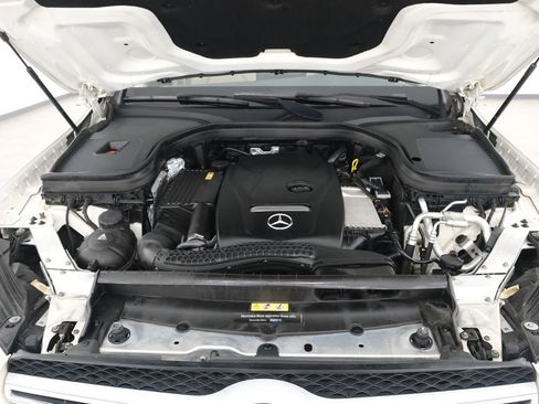 Used 2017 Mercedes-Benz GLC 300 4MATIC image 42