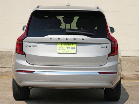 Used 2025 Volvo XC90 B5 Core w/ Protection Package Premier AWD/4WD image 56