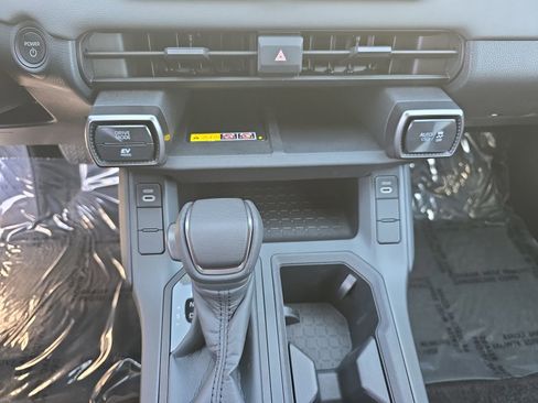 Used 2026 Toyota RAV4 XLE Premium FWD image 31