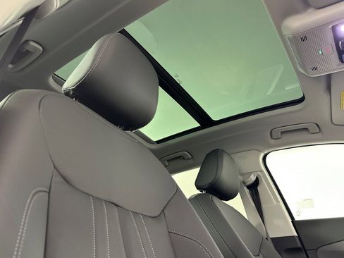 New 2026 Audi Q3 quattro 2.0T AWD/4WD image 16