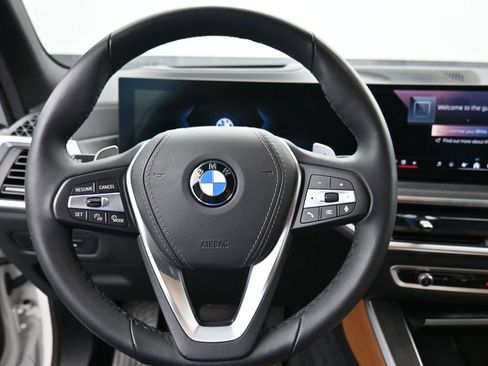 New 2026 BMW X5 xDrive40i w/ Climate Comfort Package AWD/4WD image 11