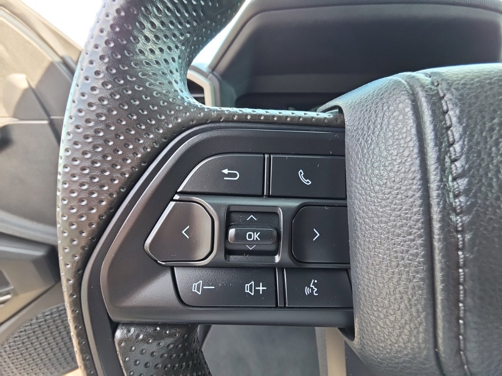 Used 2025 Toyota Tacoma SR RWD image 10