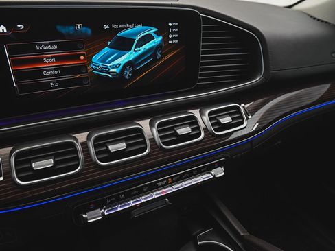 Used 2023 Mercedes-Benz GLE 450 4MATIC w/ 3rd Row Seat Package image 21