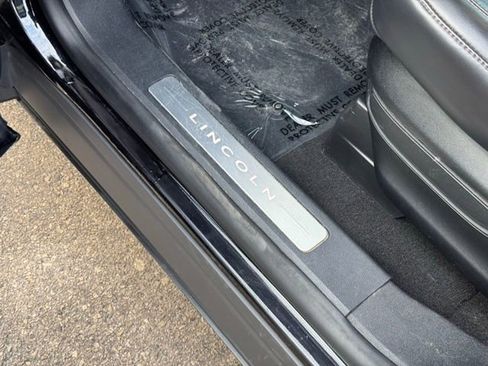 Used 2020 Lincoln Aviator Reserve w/ Equipment Group 202A image 11