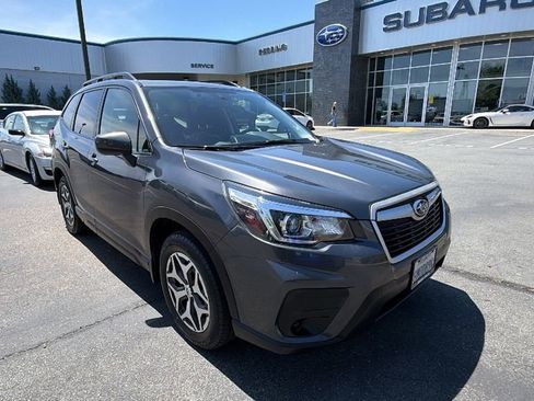 Used 2020 Subaru Forester Premium AWD/4WD image 2