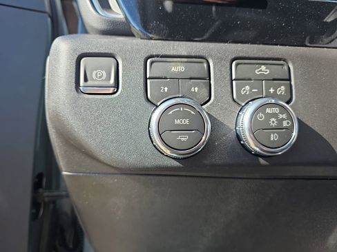 New 2026 GMC Sierra 1500 Elevation image 25