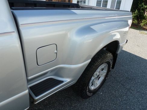 Used 2002 Ford Ranger 4x4 SuperCab image 11