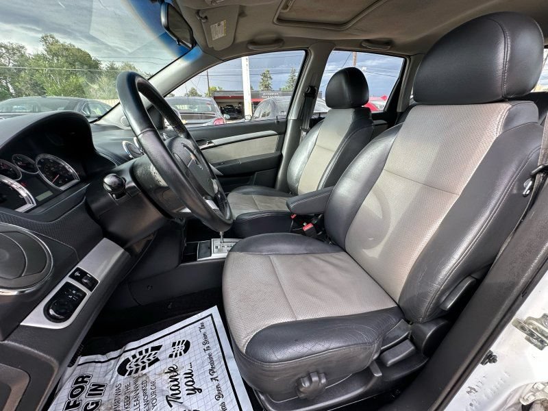 Used 2011 Chevrolet Aveo5 LT FWD image 12