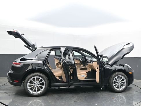 New 2025 Porsche Macan image 45