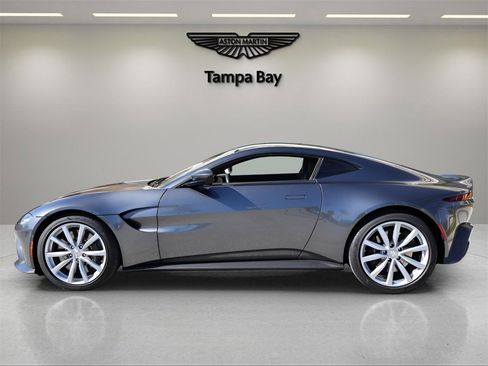 Used 2021 Aston Martin V8 Vantage Coupe image 2
