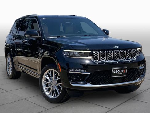 Used 2022 Jeep Grand Cherokee Summit w/ Adv Protech Group IV AWD/4WD image 3