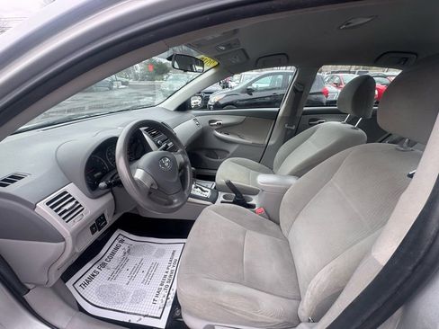 Used 2010 Toyota Corolla image 27