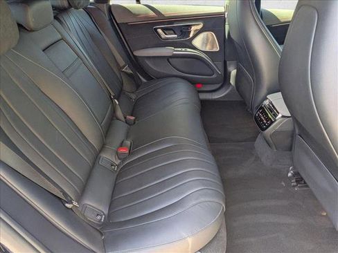 Used 2022 Mercedes-Benz EQS 450+ Sedan image 22
