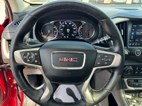 Used 2024 GMC Terrain Denali w/ Denali Premium Package AWD/4WD image 16
