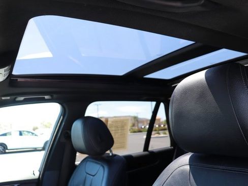 Used 2018 BMW X5 xDrive40e w/ Driving Assistance Package AWD/4WD image 32