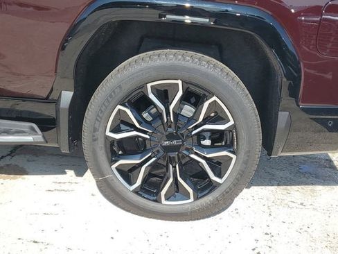 New 2025 GMC Sierra EV Denali image 6