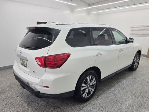 Used 2020 Nissan Pathfinder SL FWD image 6