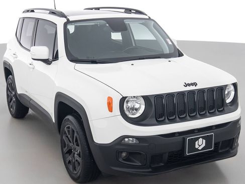 Used 2018 Jeep Renegade Altitude w/ UConnect 8.4 Nav Group image 1