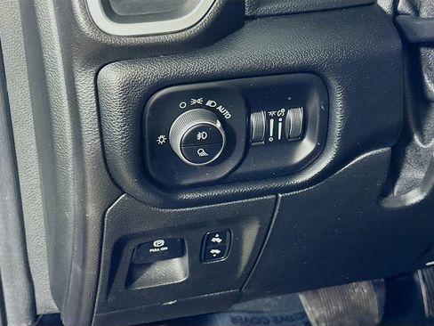 Used 2019 RAM 1500 Big Horn RWD image 20