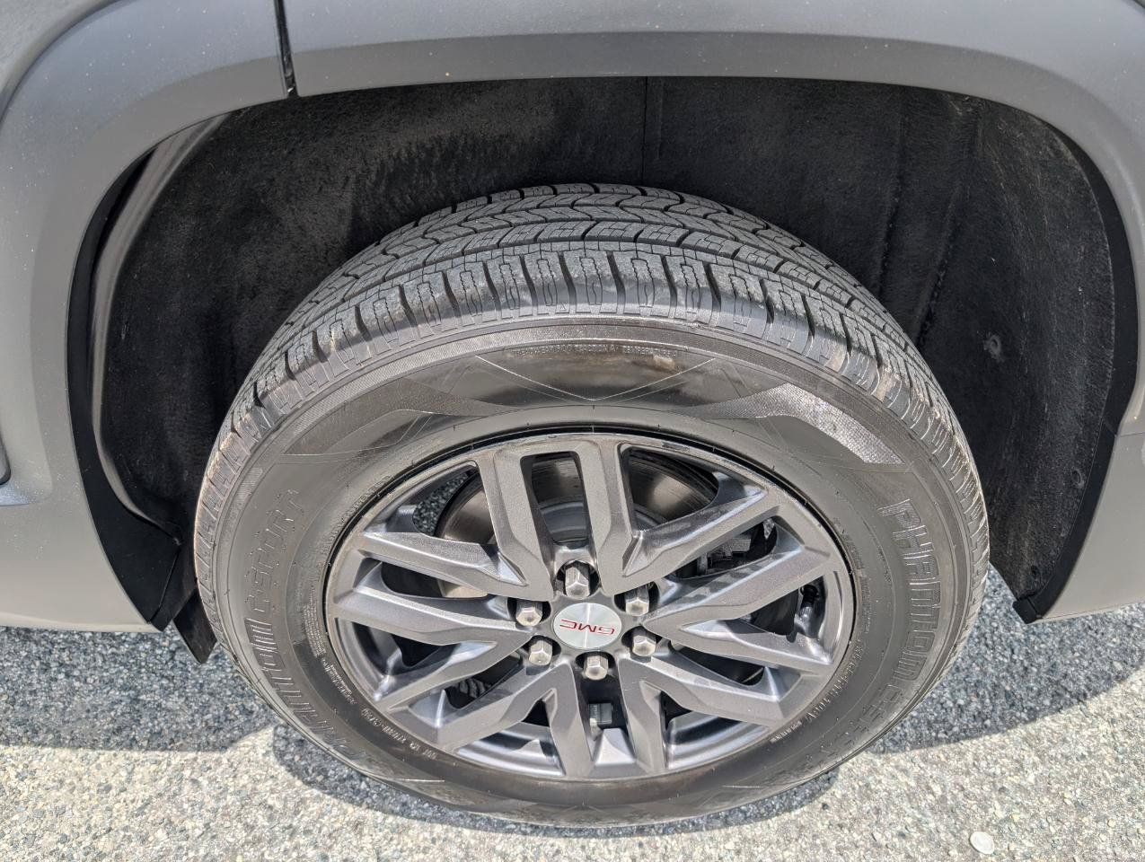 Used 2019 GMC Acadia SLT FWD image 10