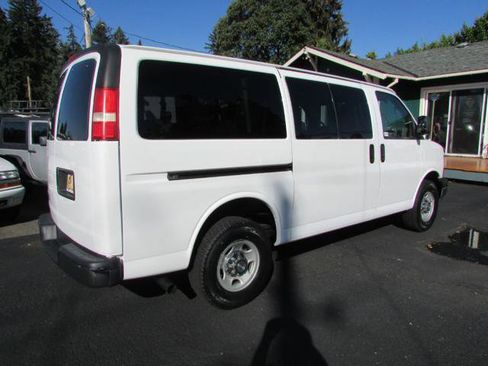 Used 2007 Chevrolet Express 3500 Passenger w/ LT Preferred Equipment Group image 4