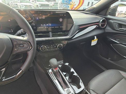 New 2026 Chevrolet Trax RS w/ Driver Confidence Package FWD image 5