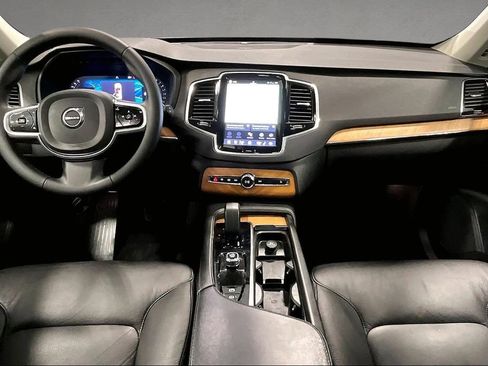 Used 2023 Volvo XC90 B6 Plus w/ Protection Package Premier AWD/4WD image 7