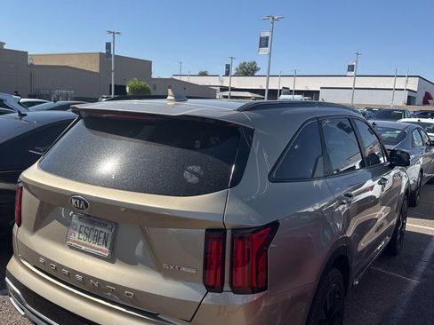 Used 2021 Kia Sorento SX image 12