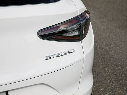 New 2025 Alfa Romeo Stelvio Sprint w/ Convenience Package AWD/4WD image 11