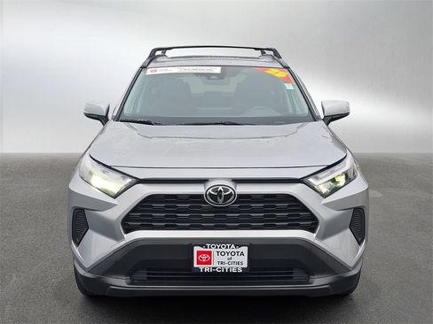 Used 2025 Toyota RAV4 XLE w/ Convenience Package image 15