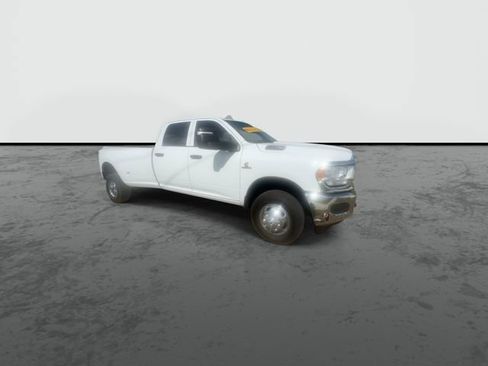 Used 2024 RAM 3500 Tradesman w/ Chrome Appearance Group AWD/4WD image 2