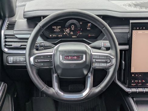 Used 2025 GMC Acadia Elevation w/ Black Edition image 12